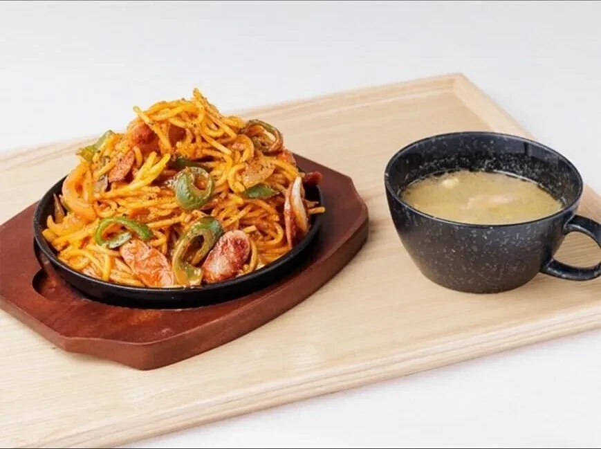 鉄板ナポリタン